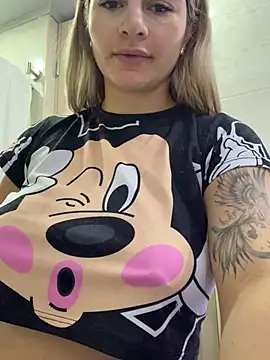 Snapshot of AtheneaRossi chatting on February 2026 12:05:02 PM AtheneaRossi online show from February 2026 12:05:02 PM