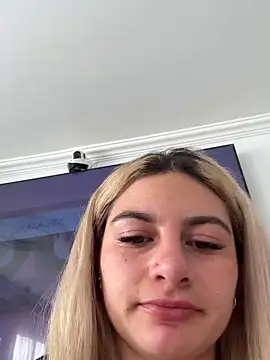 Snapshot of AtheneaRossi chatting on February 2026 09:48:02 PM AtheneaRossi online show from February 2026 09:48:02 PM