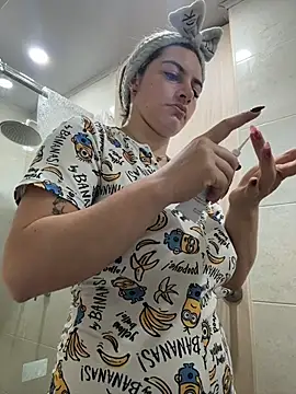 Snapshot of AtheneaRossi chatting on March 2026 10:32:01 AM AtheneaRossi online show from March 2026 10:32:01 AM