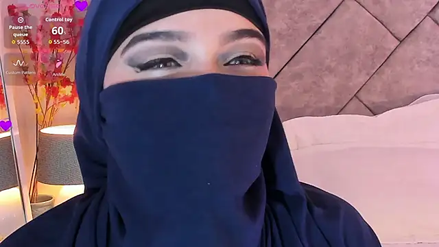 anna-henao online show from December 2025 07:53:02 PM