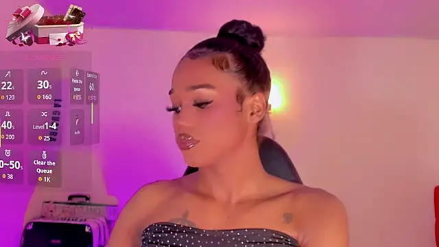 naomy  xx online show from February 2026 03:21:02 AM