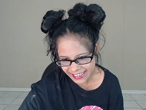 Snapshot of TaylorLove69 chatting on January 2025 09:33:01 PM TaylorLove69 online show from January 2025 09:33:01 PM