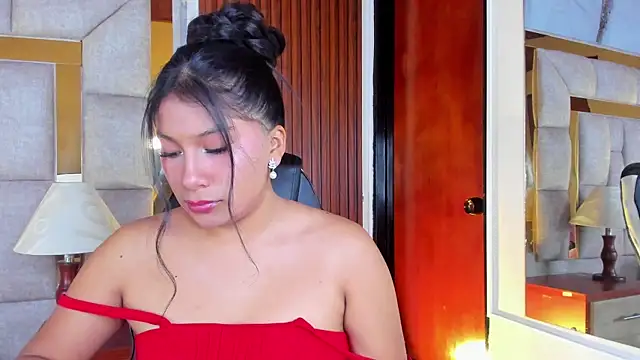 LinnaGardenia online show from January 2026 01:17:02 PM