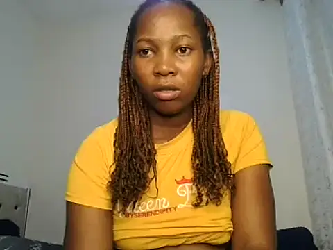 Snapshot of Petitiebooty chatting on February 2025 01:11:02 PM Petitiebooty online show from February 2025 01:11:02 PM