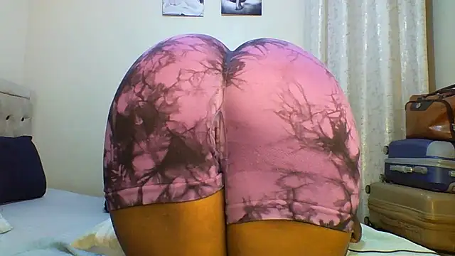 Petitiebooty online show from June 2026 06:29:01 AM