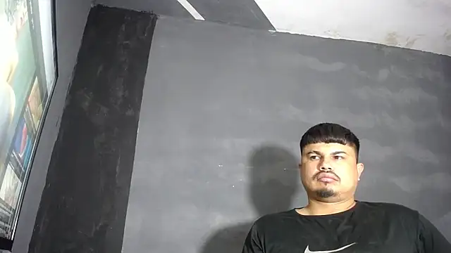 Snapshot of DickMasterfindom chatting on September 2025 02:16:01 AM DickMasterfindom online show from September 2025 02:16:01 AM