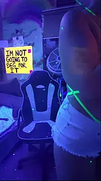 Snapshot of Cloud_Master9 chatting on November 2025 08:03:02 AM Cloud Master9 online show from November 2025 08:03:02 AM