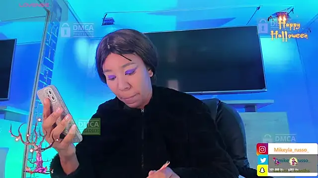 Mikeyla-Russo online show from October 2025 07:44:02 PM