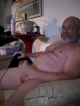 iambradz online show from April 2026 11:24:01 AM