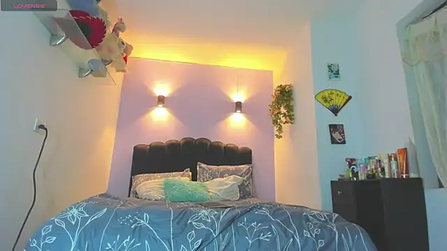 Sofia Clauss  online show from June 2026 05:41:01 AM
