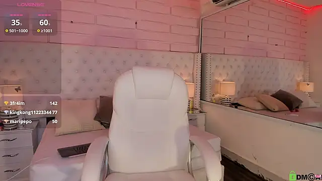 Snapshot of Yaaky_ chatting on January 2025 11:07:01 PM Yaaky online show from January 2025 11:07:01 PM