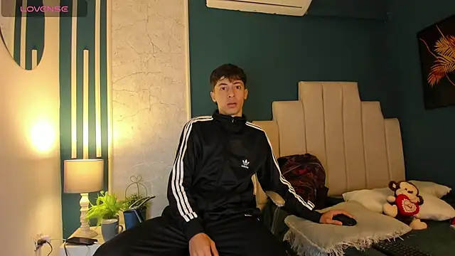 Snapshot of AlessandroDybala chatting on February 2025 11:55:01 AM AlessandroDybala online show from February 2025 11:55:01 AM