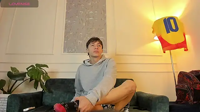Snapshot of AlessandroDybala chatting on March 2025 03:58:02 PM AlessandroDybala online show from March 2025 03:58:02 PM
