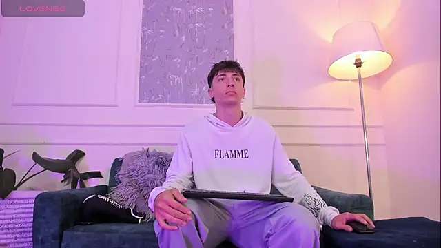 Snapshot of AlessandroDybala chatting on October 2025 12:03:02 PM AlessandroDybala online show from October 2025 12:03:02 PM