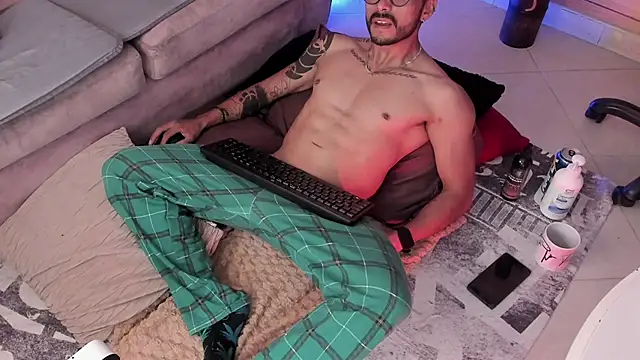 Tom cooper  online show from March 2025 01:48:01 PM