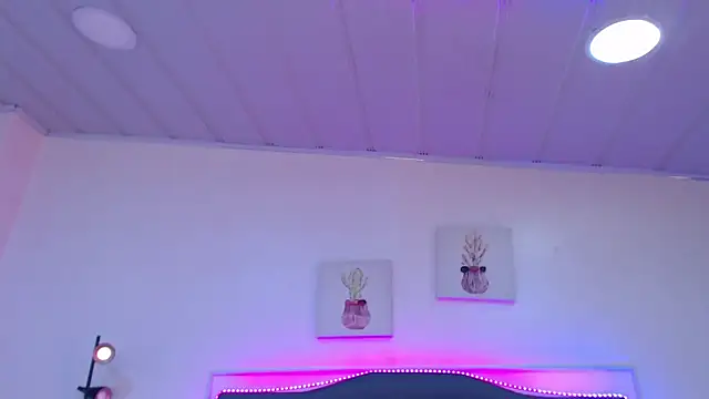 candy lux  online show from May 2026 03:06:01 PM