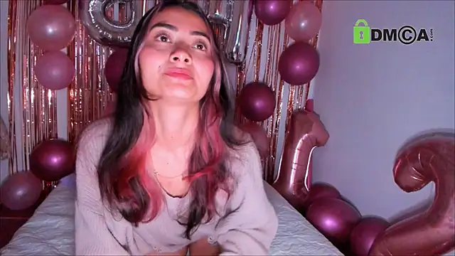 Lauren A online show from December 2024 04:34:01 PM