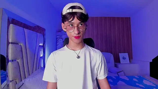 Snapshot of JasperCooper_ chatting on October 2025 01:33:02 PM JasperCooper online show from October 2025 01:33:02 PM