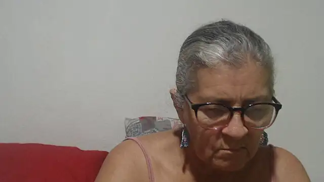 candy mature  online show from January 2025 01:00:02 AM