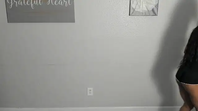 yiauana online show from January 2025 04:30:02 AM