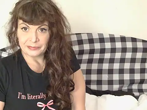 HeyyImHarlowe online show from December 2024 08:19:02 AM