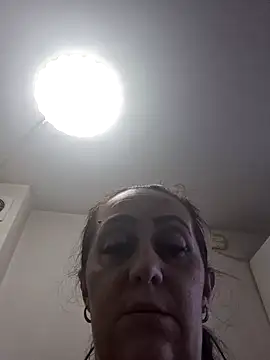 AvaLloyd online show from January 2025 01:32:01 PM