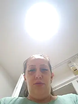 AvaLloyd online show from January 2025 04:44:01 PM