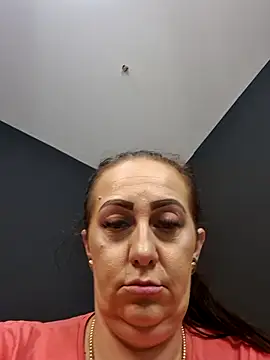 AvaLloyd online show from January 2025 04:15:02 AM