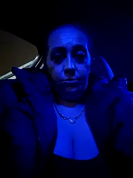 AvaLloyd online show from January 2025 04:17:01 PM