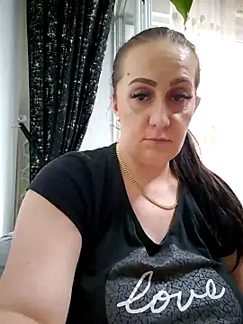 AvaLloyd online show from February 2025 11:43:02 AM