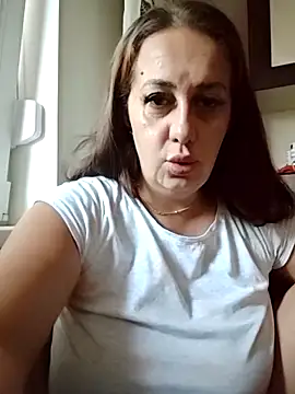 AvaLloyd online show from September 2025 04:51:02 AM