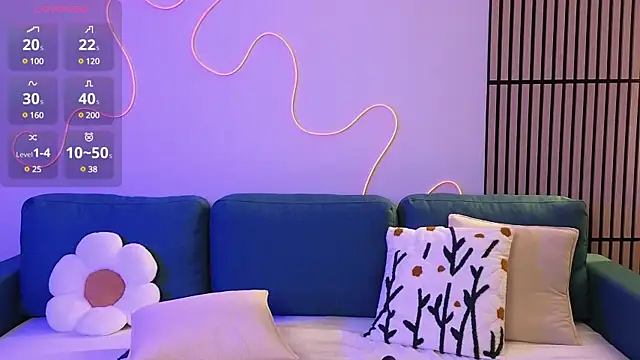 Ester Hill online show from February 2025 12:38:02 AM