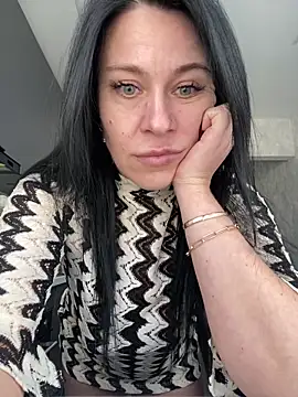 Snapshot of CuteNata chatting on February 2026 11:06:02 AM CuteNata online show from February 2026 11:06:02 AM