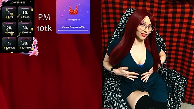 ElliMoor online show from October 2025 10:17:02 AM