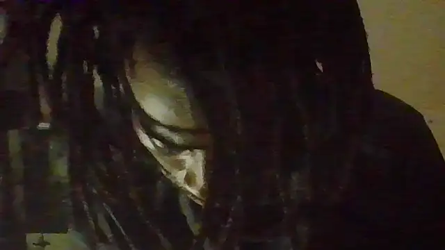 Snapshot of razzynolight chatting on November 2025 04:23:01 AM razzynolight online show from November 2025 04:23:01 AM