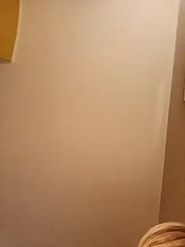 Snapshot of Glika chatting on December 2024 03:05:02 PM Glika online show from December 2024 03:05:02 PM