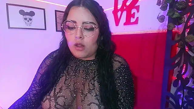 Snapshot of moon_sunflower chatting on February 2025 04:46:02 AM moon sunflower online show from February 2025 04:46:02 AM