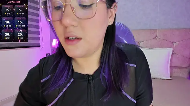 sweet--emily online show from October 2025 04:21:02 AM