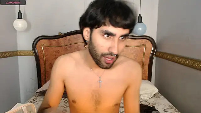 Snapshot of MilanZaire chatting on February 2025 10:28:02 PM MilanZaire online show from February 2025 10:28:02 PM