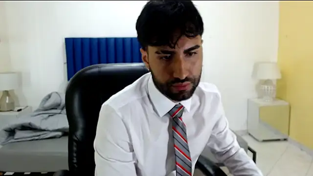 MilanZaire online show from February 2026 08:35:01 PM