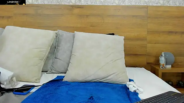 nicolaskan online show from January 2025 04:39:01 PM