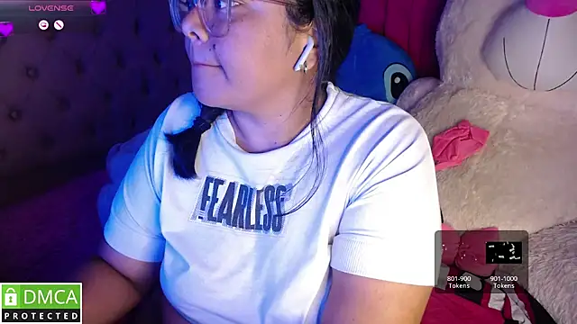 KittyHot20 online show from October 2025 04:12:01 AM