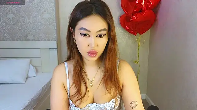 Diana Moon  online show from February 2026 01:24:02 AM