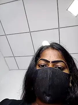 Snapshot of DISNI1997 chatting on February 2025 10:32:01 PM DISNI1997 online show from February 2025 10:32:01 PM