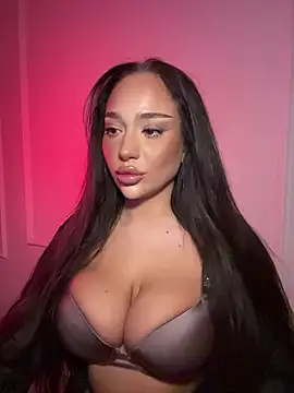 Snapshot of CardiSweetBaby chatting on March 2026 08:16:02 PM CardiSweetBaby online show from March 2026 08:16:02 PM