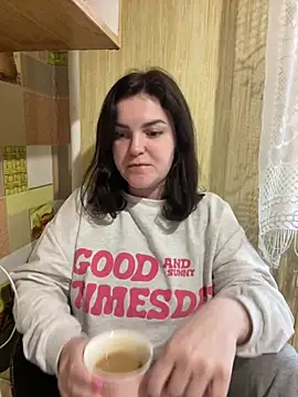 Karolina llove online show from March 2025 02:44:02 PM