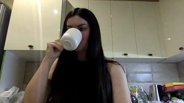 Karolina llove online show from October 2025 08:16:02 PM