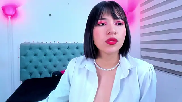 Snapshot of lina_bedoya_ chatting on January 2025 11:52:01 AM lina bedoya online show from January 2025 11:52:01 AM