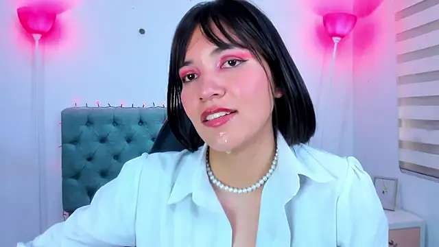 Snapshot of lina_bedoya_ chatting on January 2025 05:55:01 PM lina bedoya online show from January 2025 05:55:01 PM