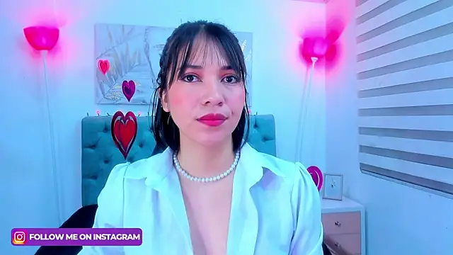 Snapshot of lina_bedoya_ chatting on February 2025 12:01:02 PM lina bedoya online show from February 2025 12:01:02 PM